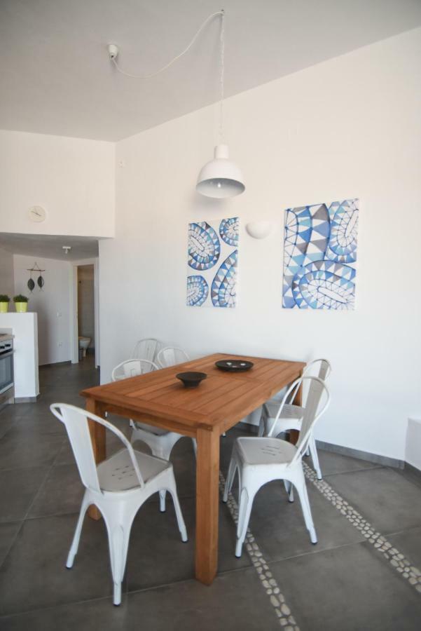 Villa Grey House à Exámbela Extérieur photo
